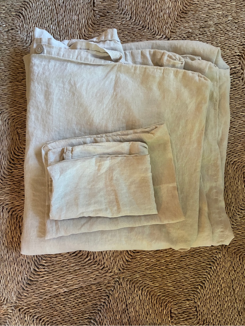 Piglet in bed 100% linen full/ queen duvet cover in oat with pillowcases (2)